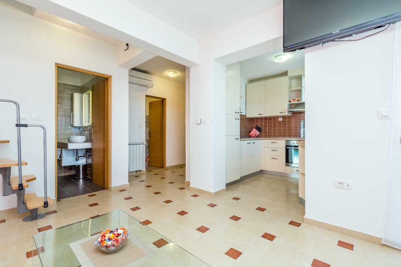 Luxury Apartments Kostrena With Pool المظهر الخارجي الصورة
