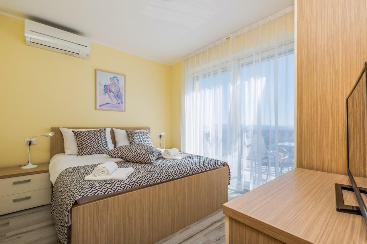 Luxury Apartments Kostrena With Pool المظهر الخارجي الصورة