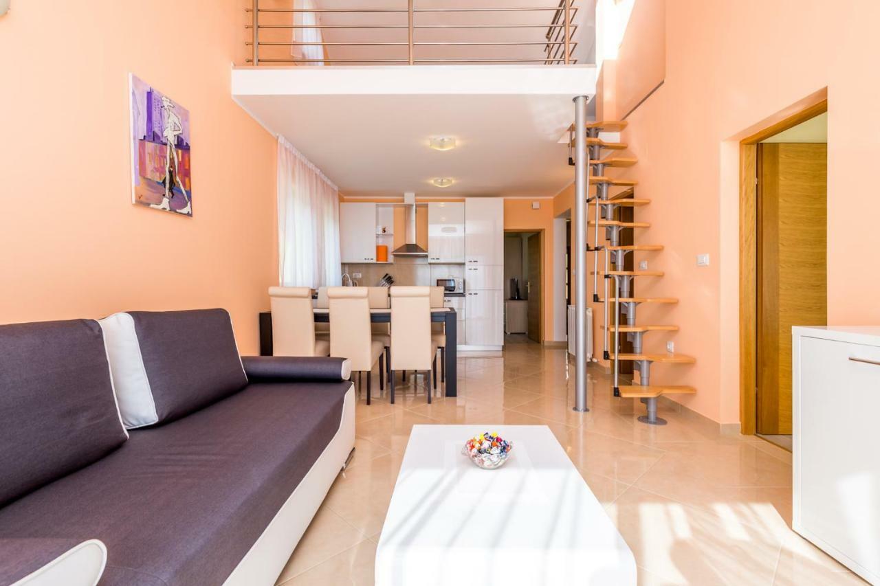 Luxury Apartments Kostrena With Pool المظهر الخارجي الصورة