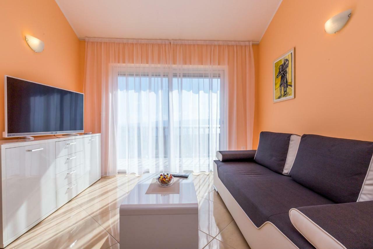 Luxury Apartments Kostrena With Pool المظهر الخارجي الصورة