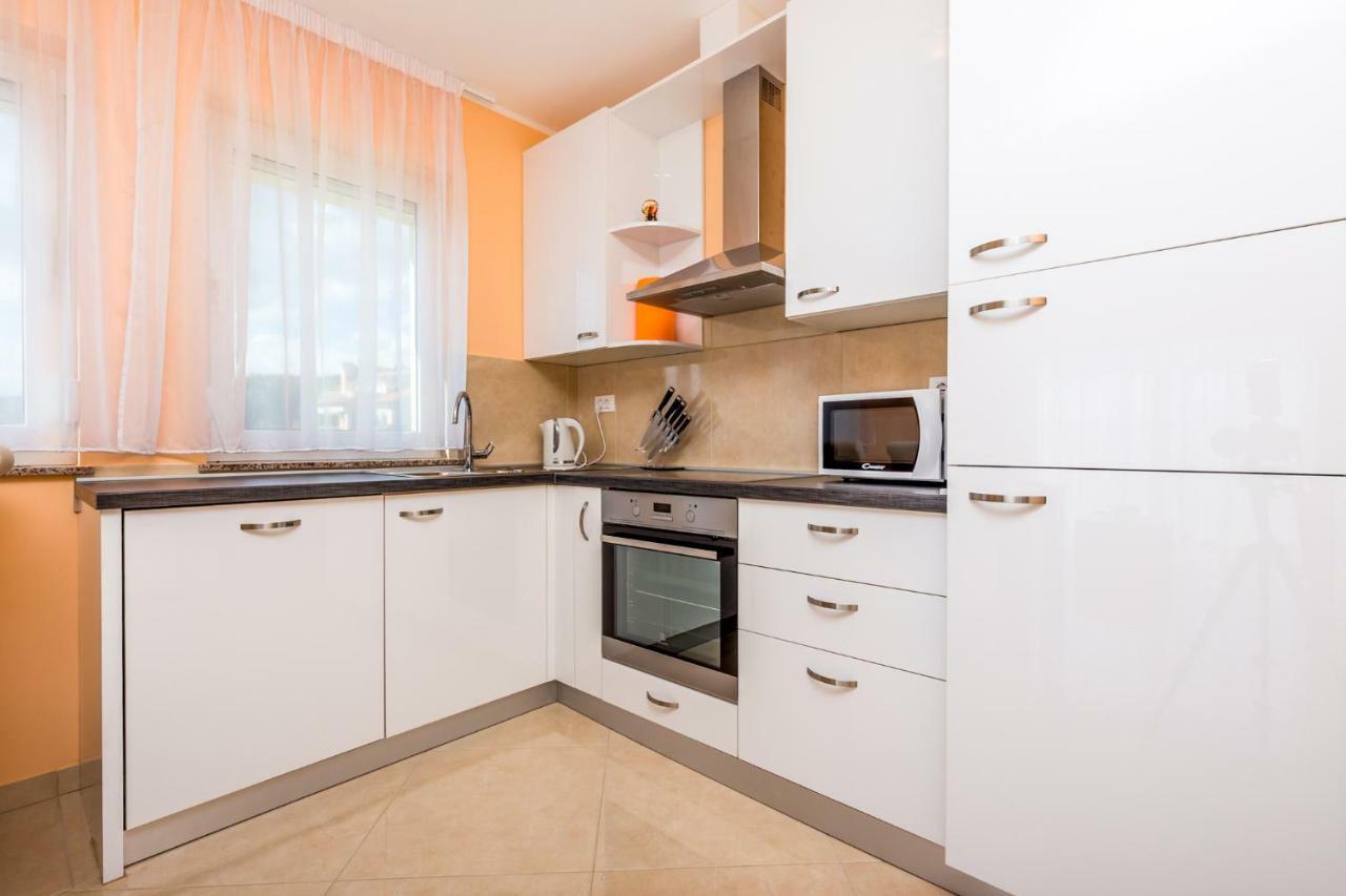 Luxury Apartments Kostrena With Pool المظهر الخارجي الصورة
