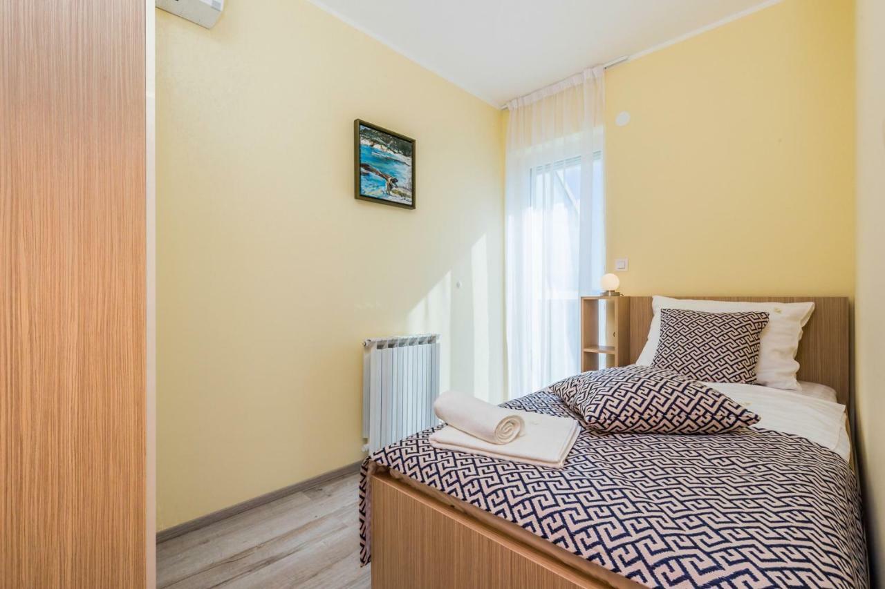 Luxury Apartments Kostrena With Pool المظهر الخارجي الصورة