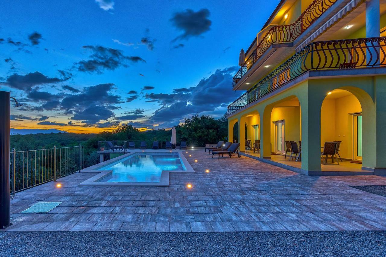 Luxury Apartments Kostrena With Pool المظهر الخارجي الصورة