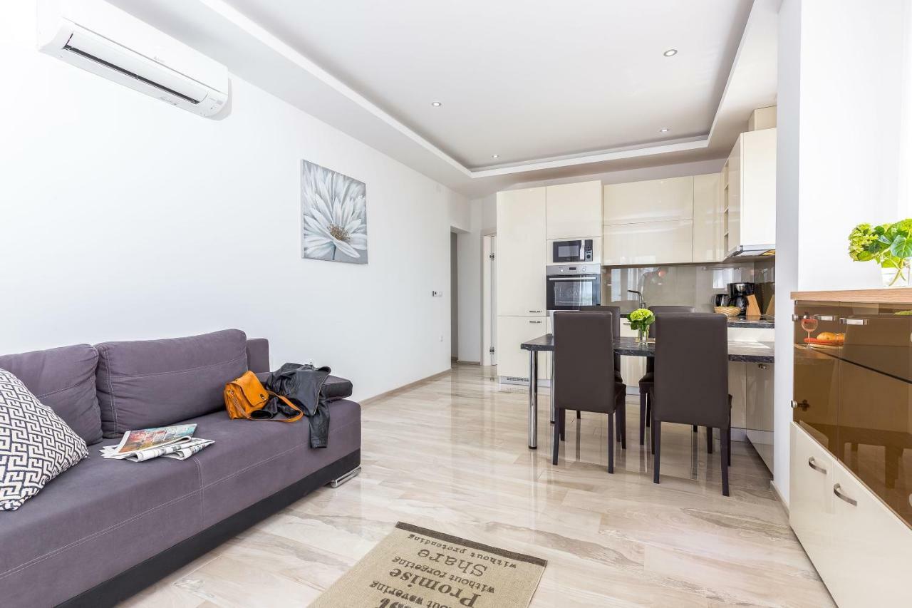 Luxury Apartments Kostrena With Pool المظهر الخارجي الصورة