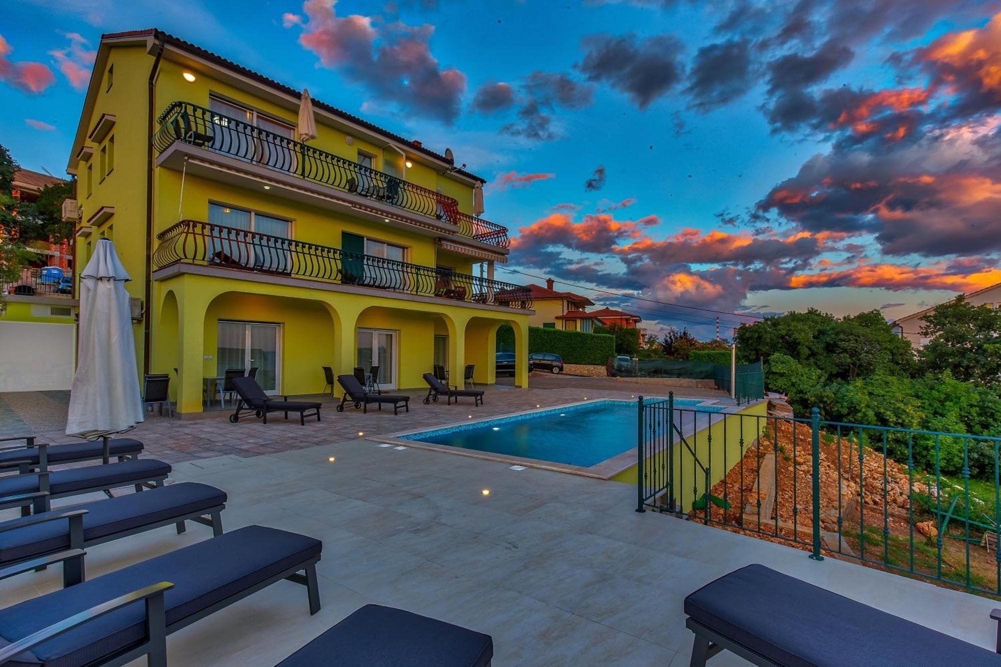 Luxury Apartments Kostrena With Pool المظهر الخارجي الصورة