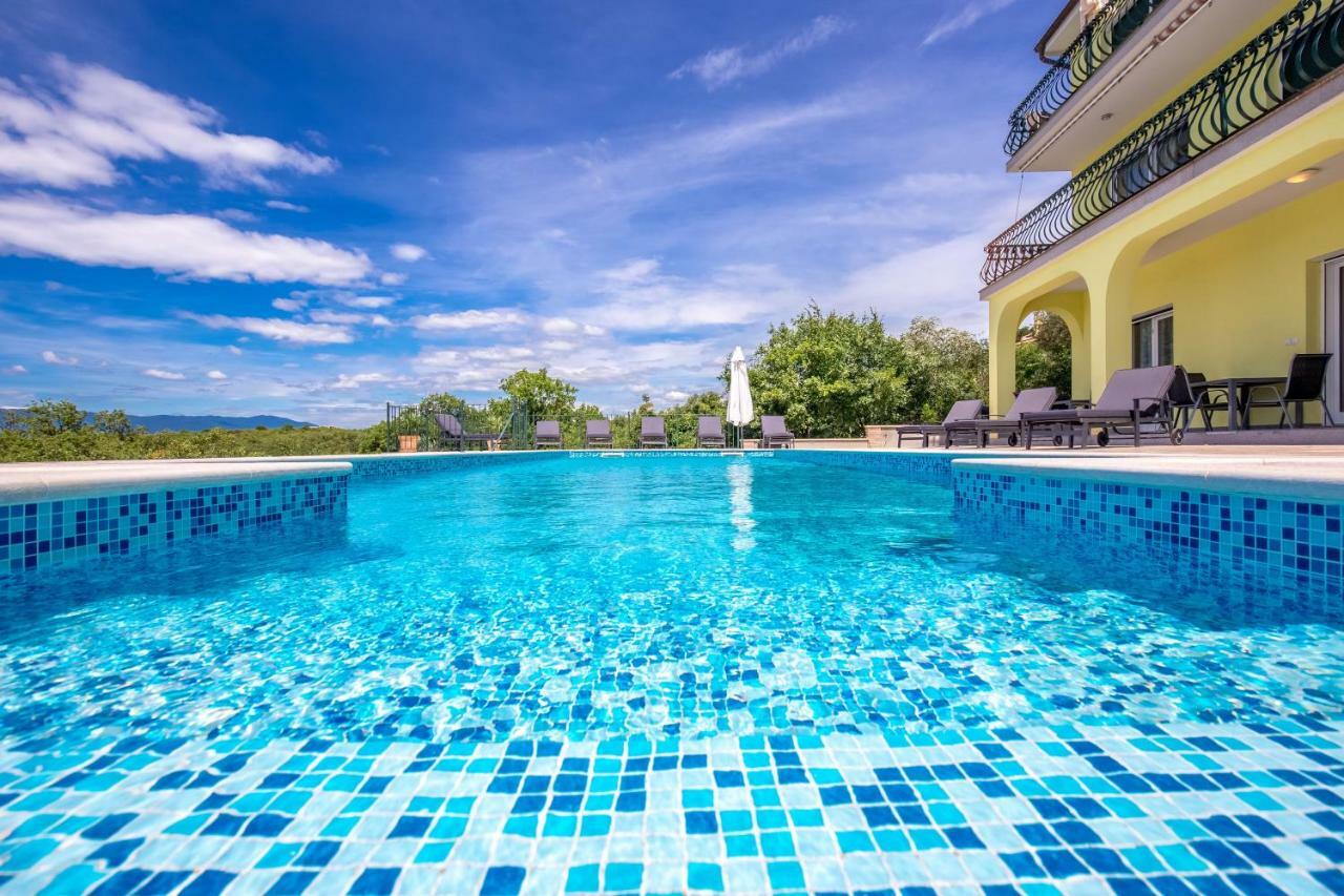 Luxury Apartments Kostrena With Pool المظهر الخارجي الصورة